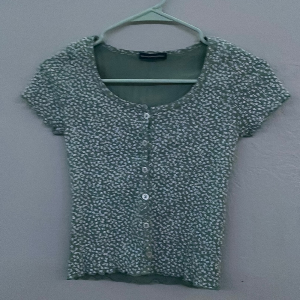 Brandy Melville Green Flower Zelly Top